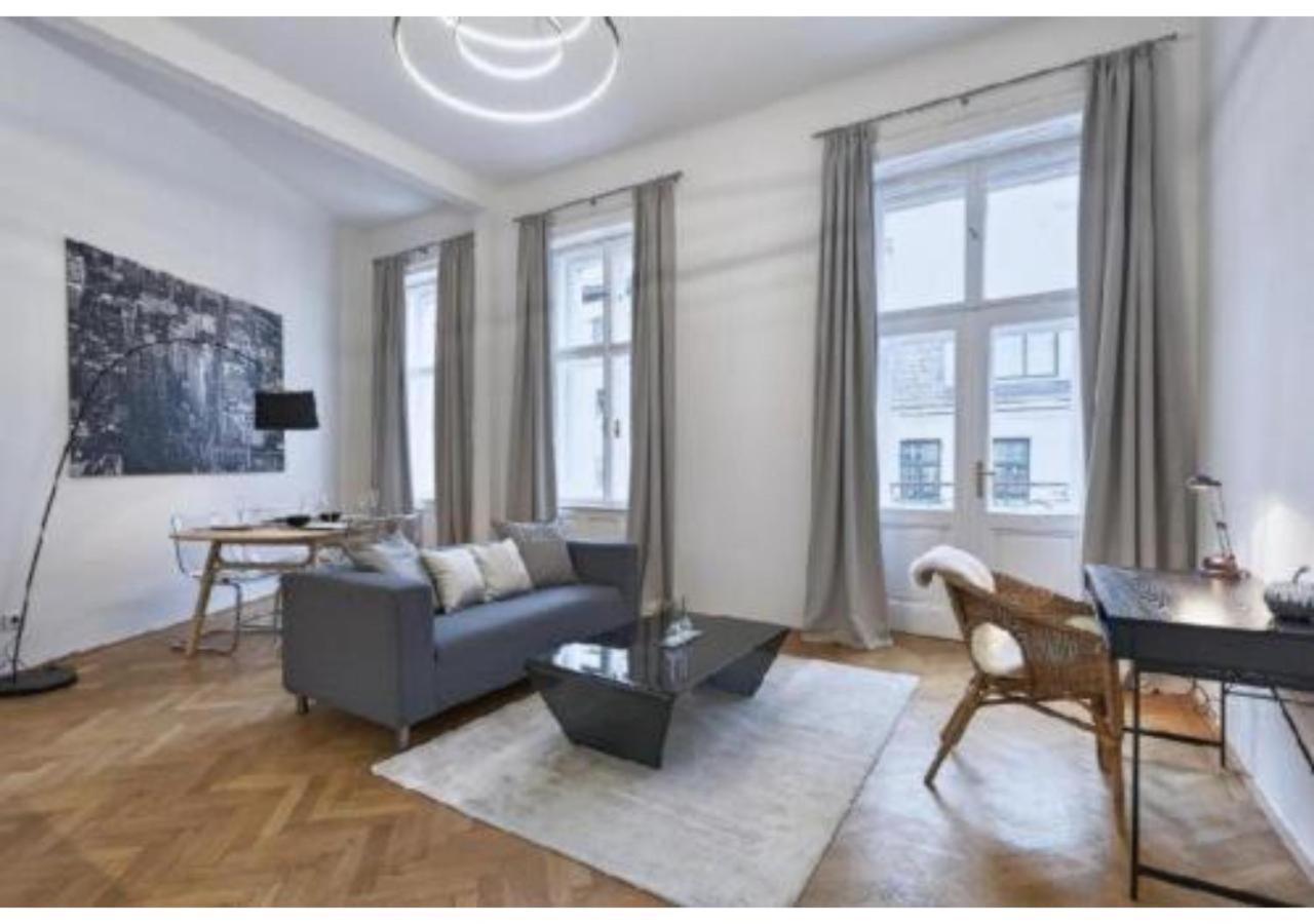 Luxurious, 2 Min To Casino And Roemertherme Apartamento Baden Exterior foto