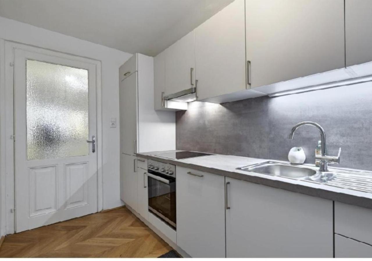 Luxurious, 2 Min To Casino And Roemertherme Apartamento Baden Exterior foto
