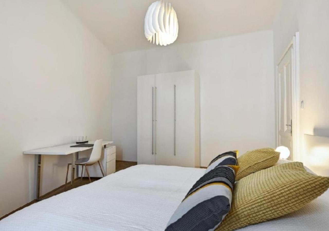 Luxurious, 2 Min To Casino And Roemertherme Apartamento Baden Exterior foto