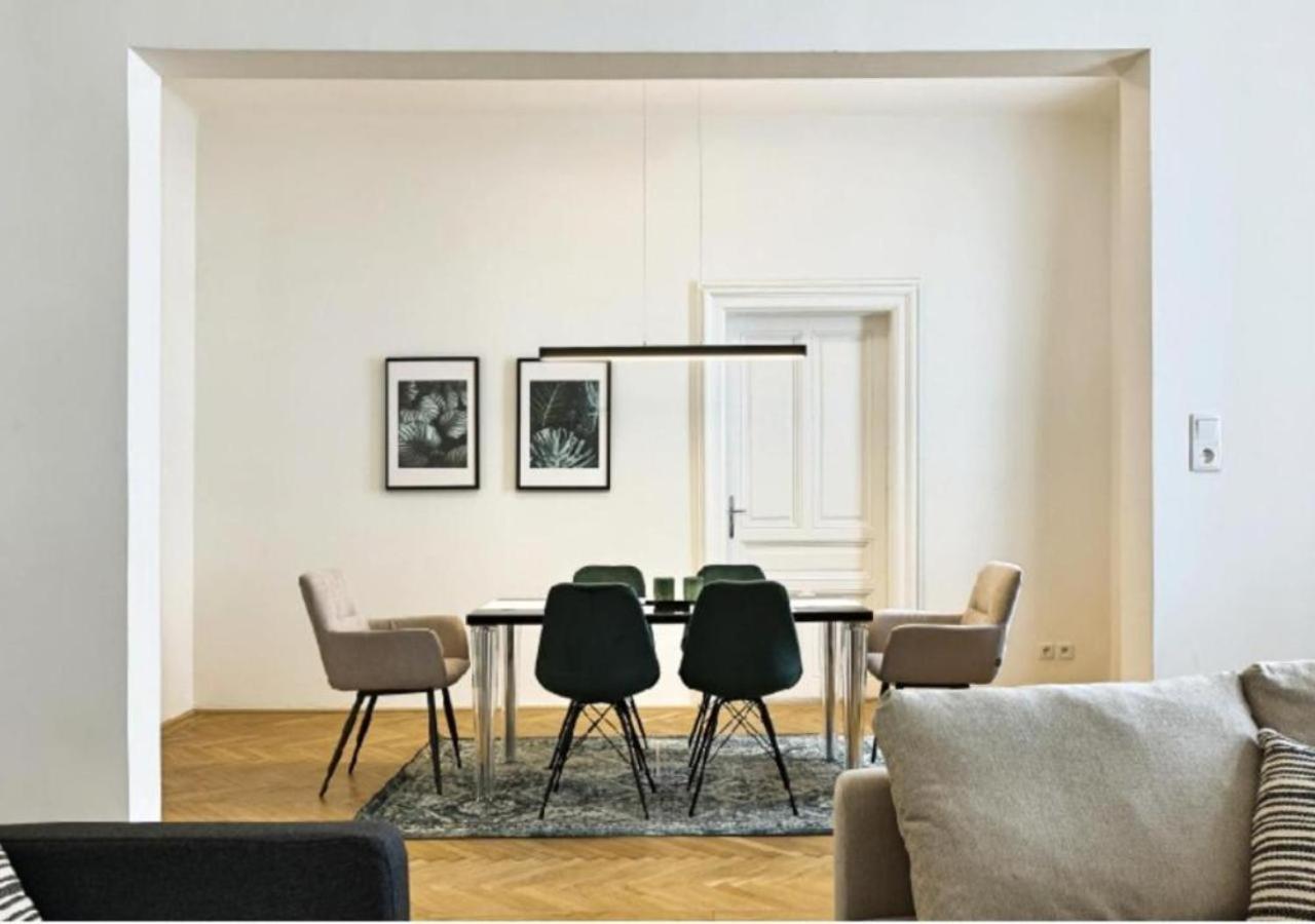 Luxurious, 2 Min To Casino And Roemertherme Apartamento Baden Exterior foto